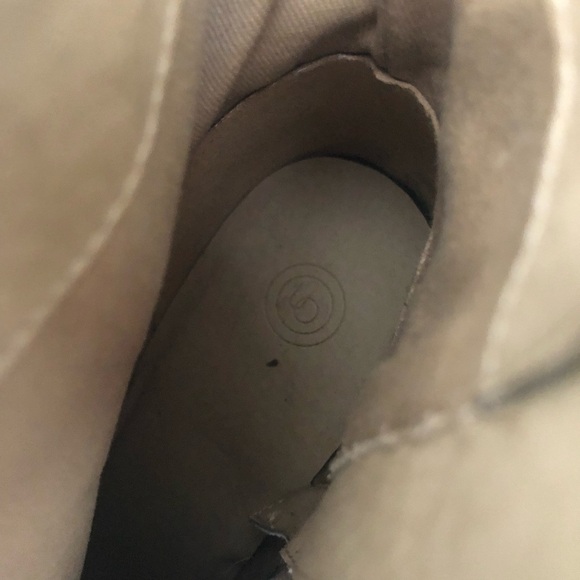 Urban Outfitters Thelma Ankle Boot - Picture 14 of 16